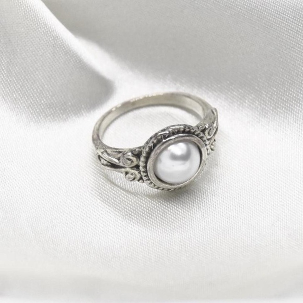 Faux Round Pearl Ring